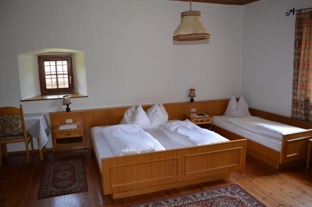 Ansitz Goller Hotel Rasun di Sopra Room photo